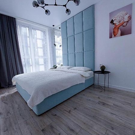 Avalon On Lypynskogo Street Apartment Lviv Bagian luar foto