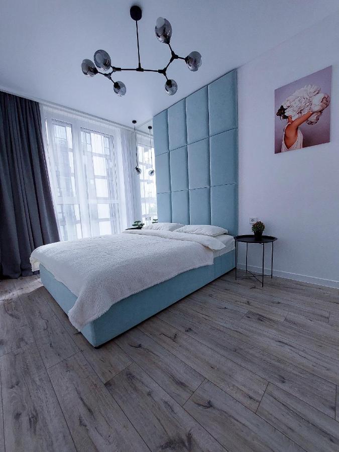 Avalon On Lypynskogo Street Apartment Lviv Bagian luar foto