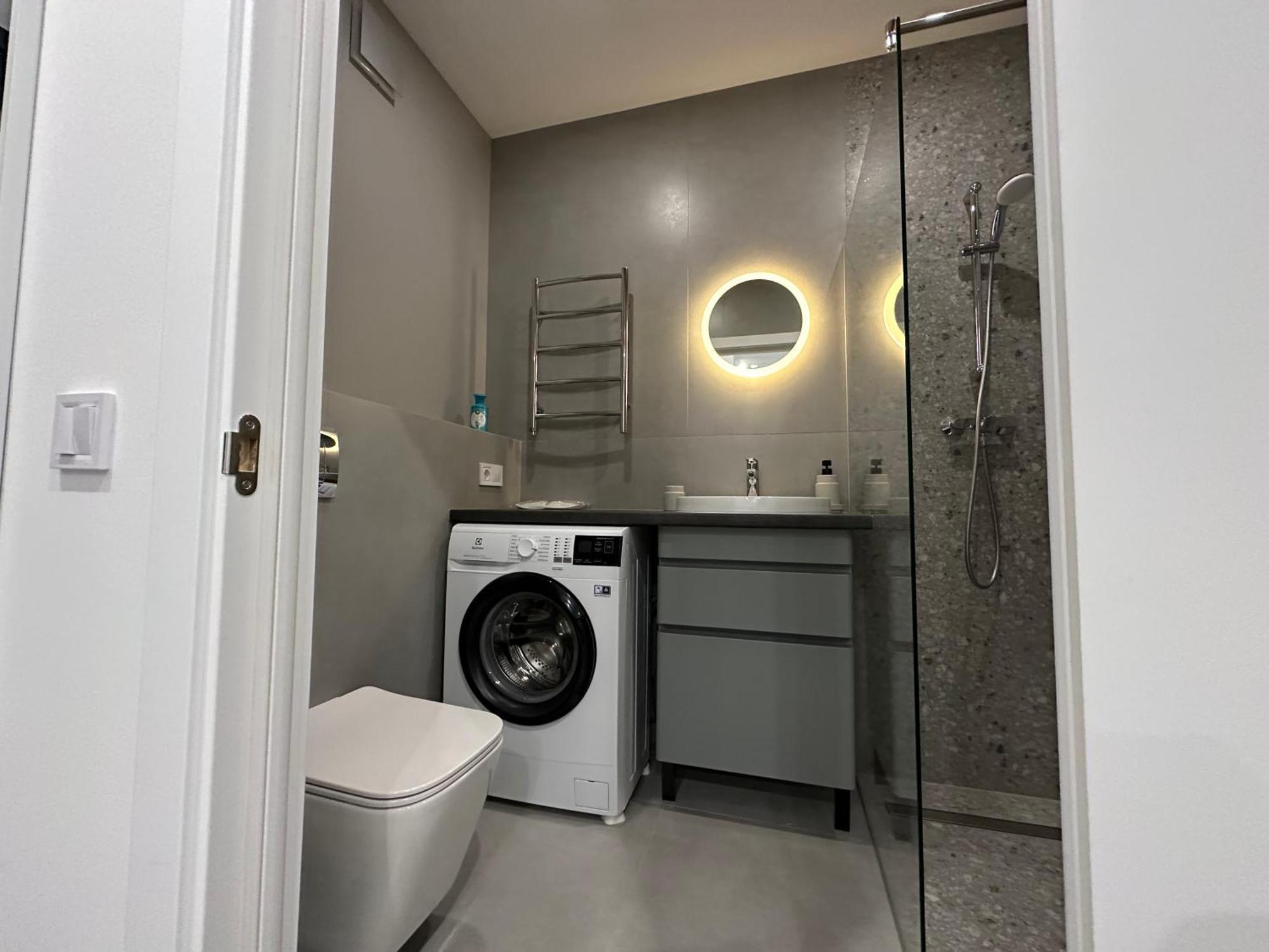 Avalon On Lypynskogo Street Apartment Lviv Bagian luar foto