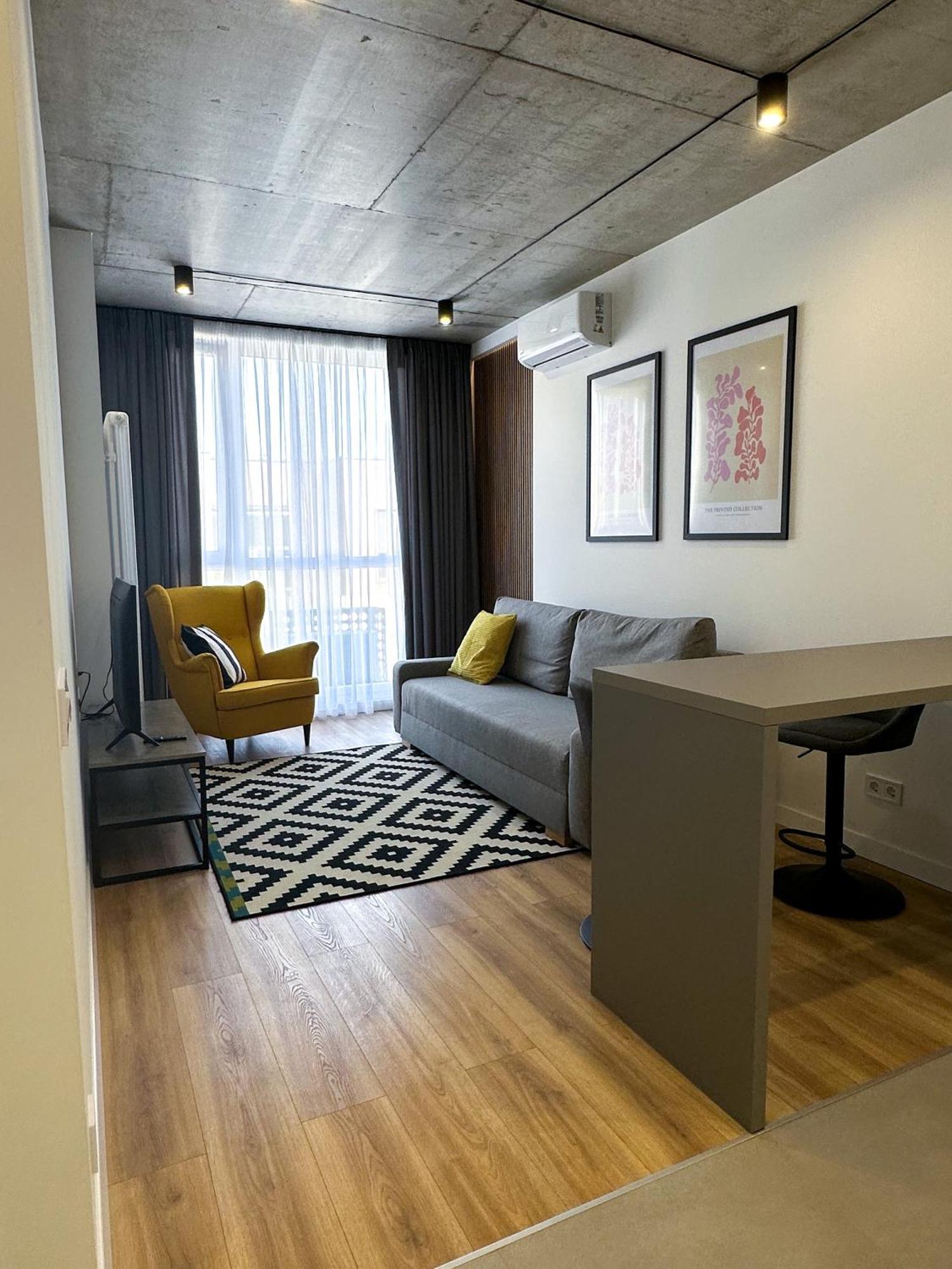 Avalon On Lypynskogo Street Apartment Lviv Bagian luar foto