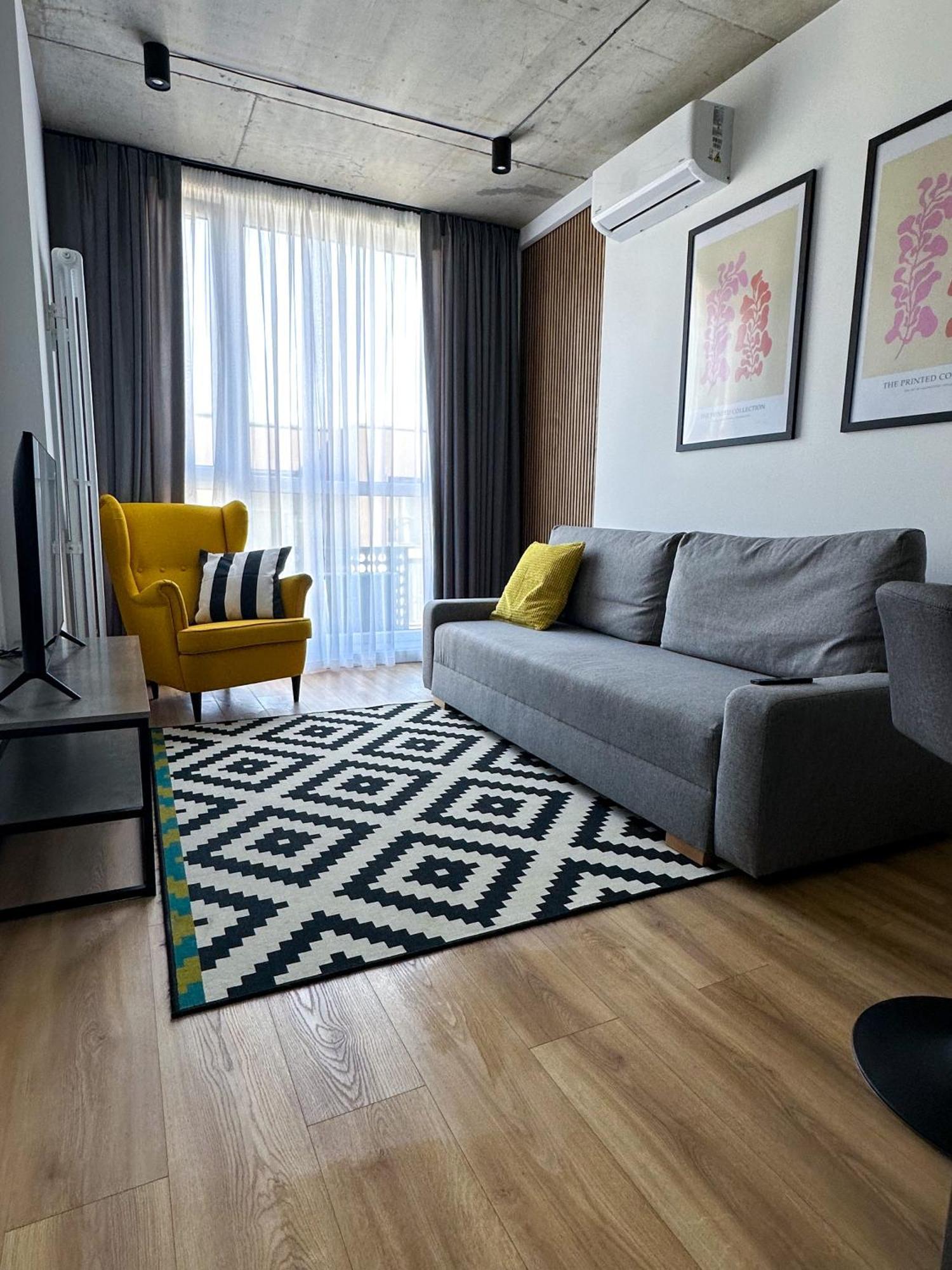 Avalon On Lypynskogo Street Apartment Lviv Bagian luar foto