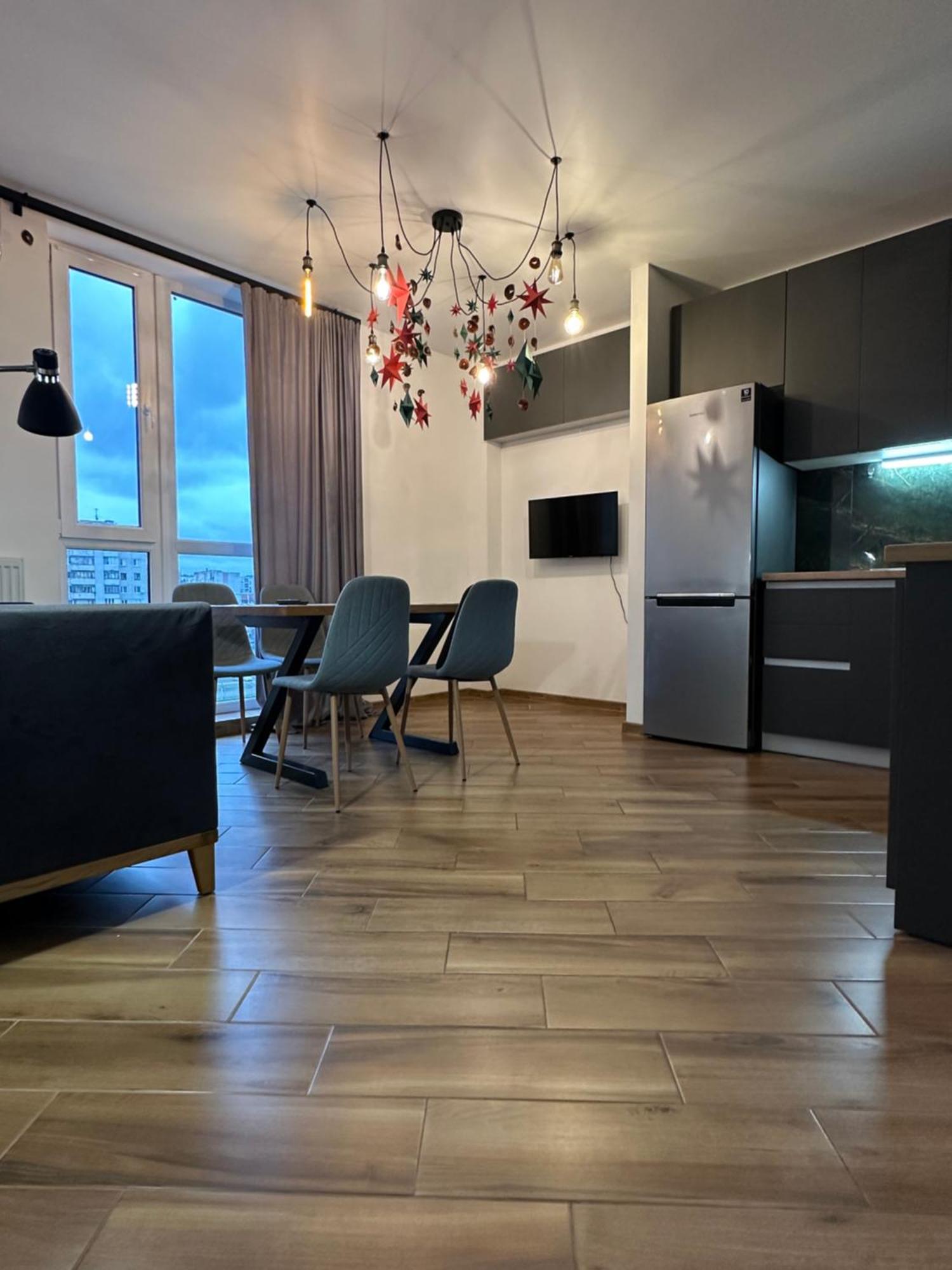 Avalon On Lypynskogo Street Apartment Lviv Bagian luar foto